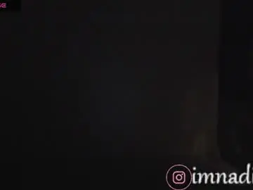Chaturbate Free Porn Cam of imnadiaroses