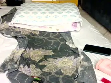 Chaturbate Live Sex Cam of naughtysweetqueen