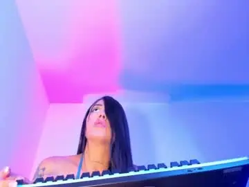 Chaturbate Live Sex Cam of nora_dasilva