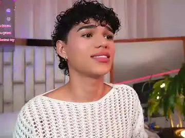 Chaturbate Sex Cam of kai_onfire