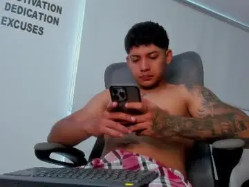 Chaturbate Adult Webcam of lunay_xtreemboy