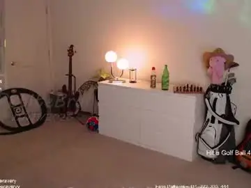 Chaturbate Live Sex Cam of petitebrat