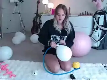 Chaturbate Live Porn of petitebrat
