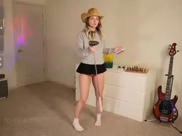 Chaturbate Nude Webcam of petitebrat