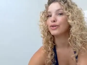 Chaturbate Free Porn Cam of theislandgirl