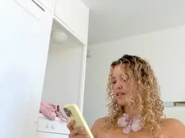 Chaturbate Nude Webcam of theislandgirl