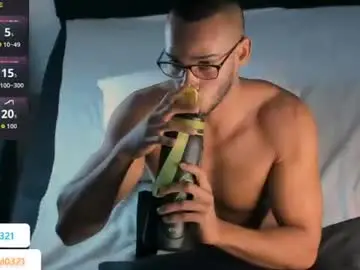 Chaturbate Adult Video Chat of andrewl0321