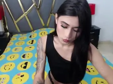 Chaturbate Live Sex Cam of catalinadiaz18