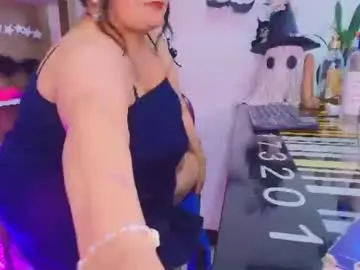 Chaturbate Best live sex cam show of elenna_boobs_