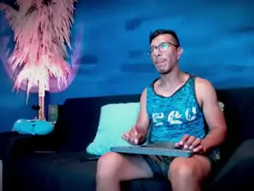 Chaturbate Live Sex Cam of louis_and_lex