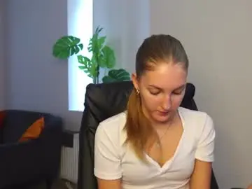 Chaturbate Best live sex cam show of agelina_summer