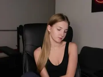 Chaturbate Live Porn of agelina_summer