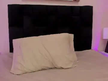 Chaturbate Live Sex Cam of kamell_x26