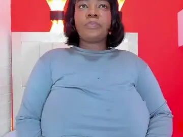Chaturbate Nude Webcam of roxy_sexy69