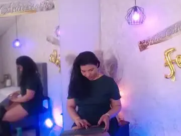 Chaturbate Free Porn Cam of serena_houstonn