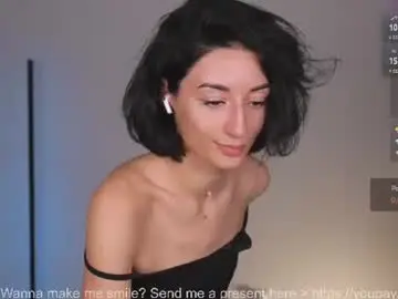 Chaturbate Live Sex Cam of dora_sexplorer