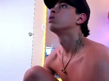 Chaturbate Adult Webcam of benjamin_more