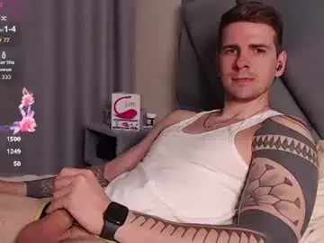 Chaturbate Free Porn Cam of mr_longboy