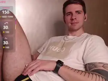 Chaturbate Live Sex Cam of mr_longboy