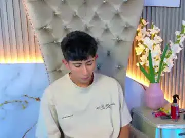 Chaturbate Sex Cam of andyjustgame_