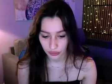 Chaturbate Live Sex Cam of hello_britney