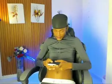 Chaturbate Free Porn Cam of ikaro_blue