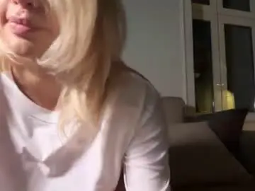 Chaturbate Adult Webcam of lesi_moonie