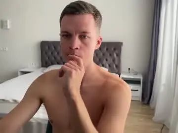 Chaturbate Sex Cam of max_shy