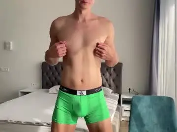 Chaturbate Sex Chat of max_shy