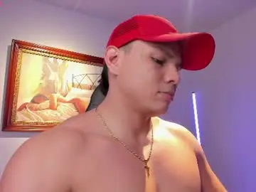 Chaturbate Live Sex Cam of roy__constance