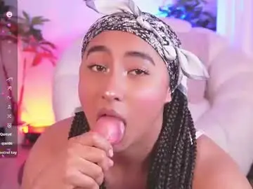 Chaturbate Live Sex Cam of soyjuliana19