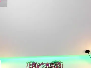 Chaturbate Nude Webcam of eevee_taylor