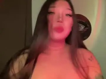 Chaturbate Sex Cam of makemesquirt_xxx