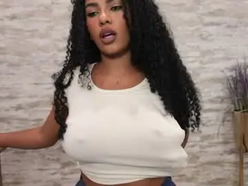 Chaturbate Live Sex of naomixjones1