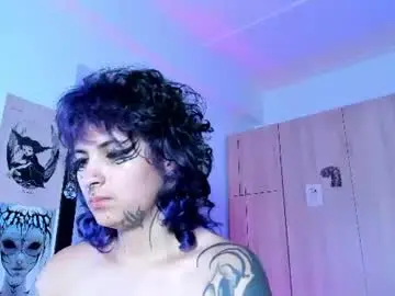Chaturbate Sex Cam of glitch_doll