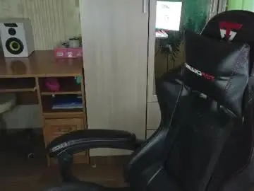 Chaturbate Sex Cam of golden_boyyy21