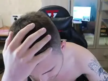 Chaturbate Sex Cam of golden_boyyy21