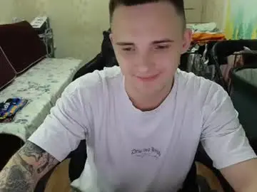 Chaturbate Adult Webcam of golden_boyyy21