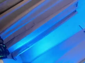 Chaturbate Sex Cam of tatiana_wilton
