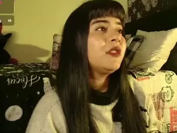 Chaturbate Live Sex Cam of atena_hill93