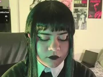 Chaturbate Live Porn of atena_hill93