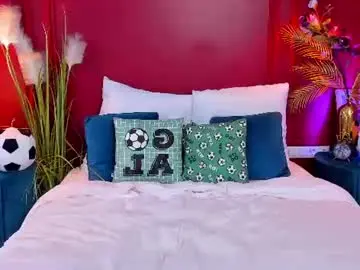 Chaturbate Watch Live Sex Cams of miaamuse