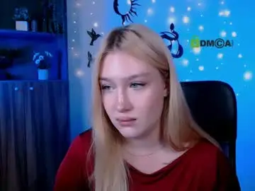 Chaturbate Nude Webcam of awesomeemma_