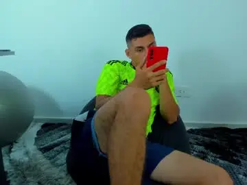 Chaturbate Live Sex Cam of max_wild01