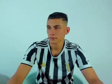 Chaturbate Adult Webcams of max_wild01