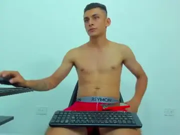 Chaturbate Sex Cam of max_wild01