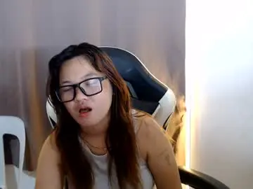 Chaturbate Sex Cam of asian_honey69