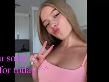 Chaturbate Watch Live Sex Cams of deevolentine