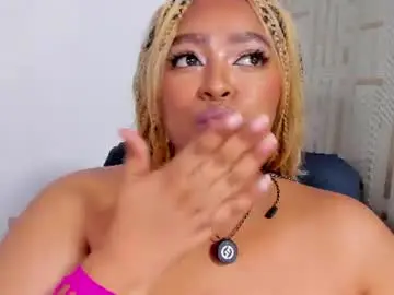 Chaturbate Live Sex Cam of diane_melo