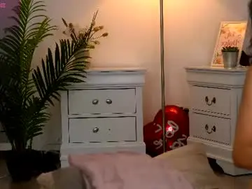 Chaturbate Watch Live Sex Cams of evorahnoir